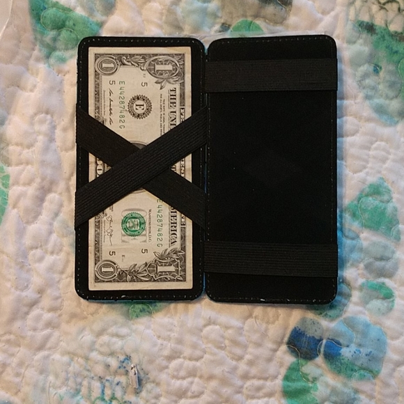 Magic wallets - Picture 5 of 6